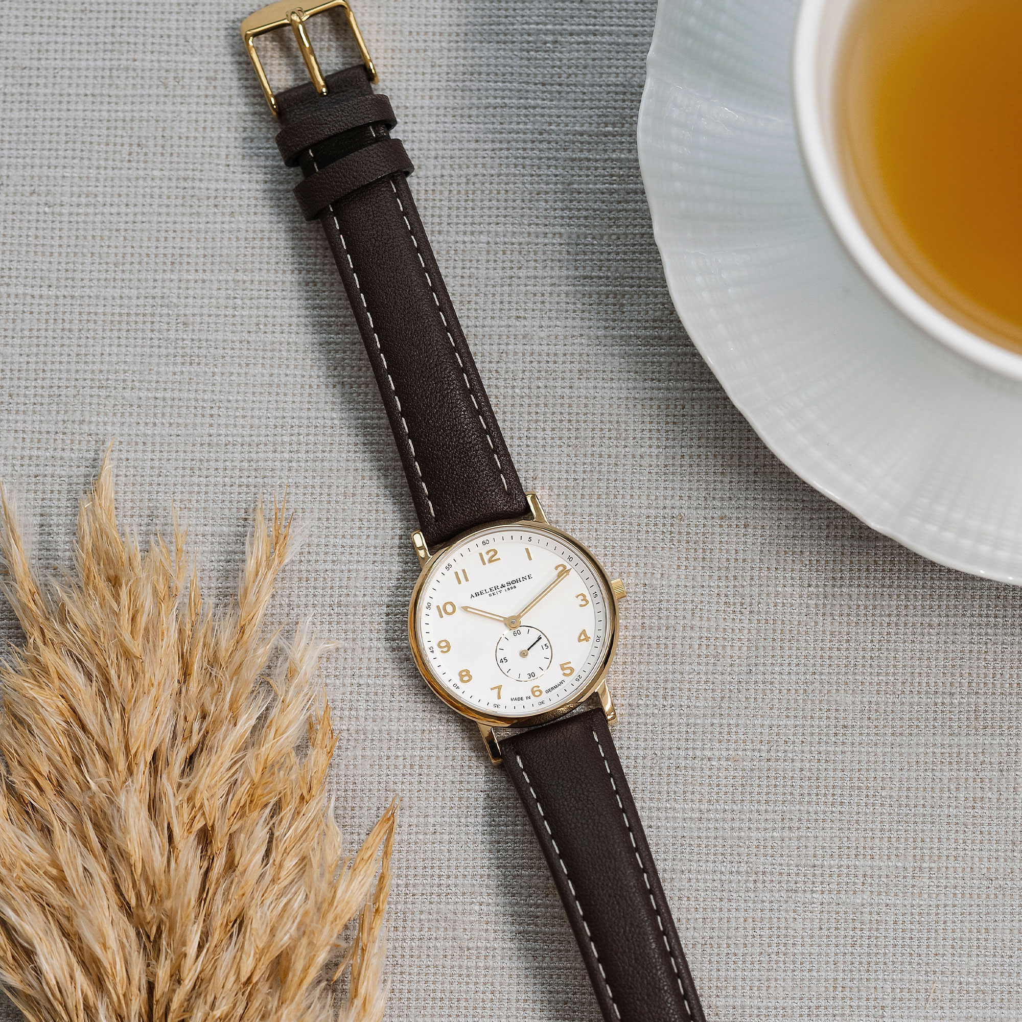 Elegante DAmenuhr AS1402